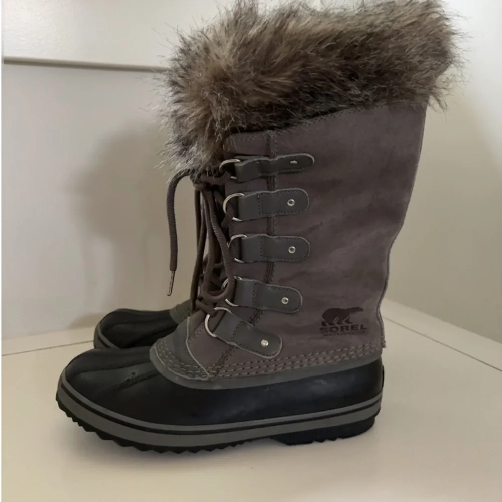 Sorel Joan of Arc Faux Fur Lined Winter Boots Gray size 9 - Picture 4 of 9